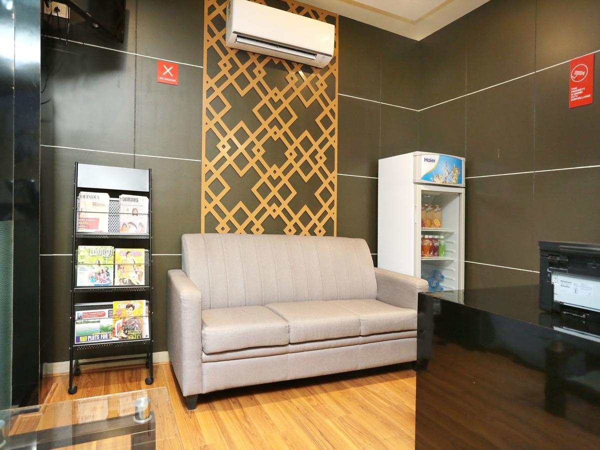 Hotel Qube Kochi Esterno foto